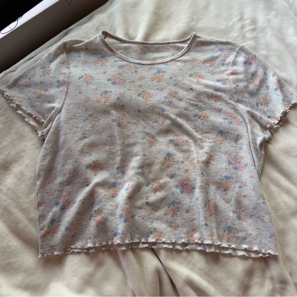 American Eagle Outfitters Floral Short Sleeve Tee - Cream Multicolor
